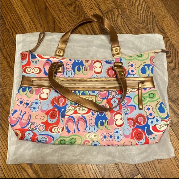 NWOT SHOULDER BAG - Picture 1 of 2